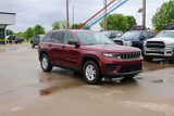 Used 2023 Jeep Grand Cherokee Laredo image 6