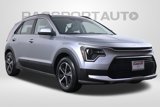 Used 2023 Kia Niro LX image 2