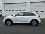 Used 2018 Kia Niro LX image 2