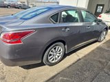 Used 2015 Nissan Altima 2.5 S w/ Power Driver Seat Package image 4