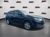 Used 2018 Nissan Rogue SV image 3