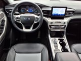 Used 2022 Ford Explorer XLT w/ Equipment Group 202A image 3