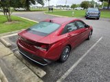 Used 2024 Hyundai Elantra SEL image 5