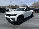 Certified 2023 Jeep Grand Cherokee Limited w/ Black Appearance Package image 5
