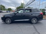 Used 2016 Mitsubishi Outlander SE image 2