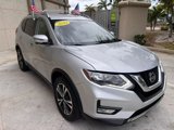 Used 2019 Nissan Rogue SV w/ Premium Package image 2