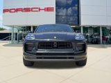 Certified 2023 Porsche Macan image 3