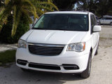 Used 2016 Chrysler Town & Country Touring image 2