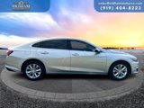 Used 2019 Chevrolet Malibu LT w/ Driver Confidence Package image 2