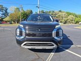 Used 2022 Mitsubishi Outlander SE image 3