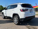 Used 2022 Jeep Compass Latitude image 3