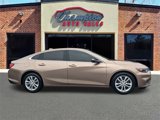 Used 2018 Chevrolet Malibu LT image 2