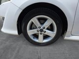 Used 2013 Toyota Camry SE image 3