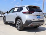 Used 2023 Nissan Rogue SV image 3