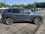 Used 2019 Jeep Cherokee Latitude Plus image 2
