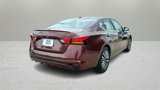 Used 2023 Nissan Altima 2.5 SV image 3