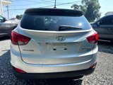 Used 2011 Hyundai Tucson Limited w/ Premium Pkg 3 image 4