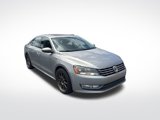 Used 2012 Volkswagen Passat 3.6 SE image 3