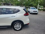 Used 2018 Nissan Rogue SV image 4