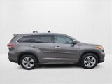 Used 2015 Toyota Highlander Limited Platinum image 4