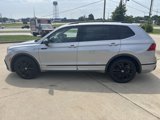Used 2022 Volkswagen Tiguan SE R-Line image 6