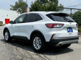 Used 2020 Ford Escape SE image 2