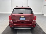 Used 2022 Chevrolet Trax LT w/ LT Convenience Package image 6