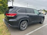 Used 2017 Toyota Highlander XLE image 4