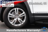 Used 2024 GMC Terrain SLE image 3