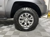 Used 2015 Toyota Tacoma 4x4 Access Cab V6 image 2