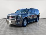 Used 2020 GMC Yukon XL SLT image 3