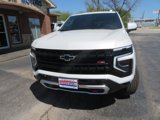 Used 2025 Chevrolet Suburban Z71 w/ Comfort Package image 2