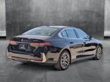 New 2024 BMW i5 eDrive40i w/ Premium Package image 2