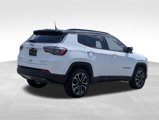Used 2023 Jeep Compass Limited image 5