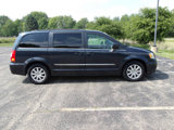 Used 2014 Chrysler Town & Country Touring image 2