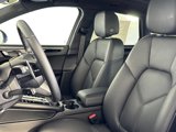 Certified 2024 Porsche Macan image 5