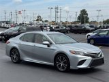 Used 2018 Toyota Camry L image 3