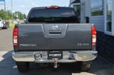 Used 2010 Nissan Frontier SE image 5