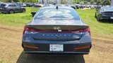 New 2025 Hyundai Elantra Limited image 5