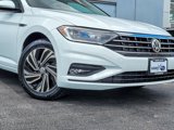 Used 2019 Volkswagen Jetta SEL Premium image 2