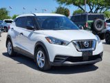 Used 2020 Nissan Kicks S image 2