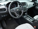 Used 2020 Chevrolet Equinox LS w/ LS Convenience Package image 3
