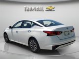 Used 2023 Nissan Altima 2.5 SV image 3