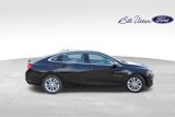 Used 2017 Chevrolet Malibu LT image 4