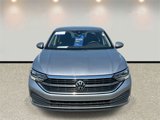 Used 2022 Volkswagen Jetta SE image 2