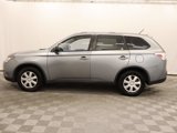 Used 2015 Mitsubishi Outlander ES image 2