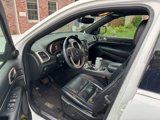Used 2017 Jeep Grand Cherokee Overland image 2