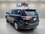 Used 2015 Toyota Highlander Limited image 2