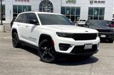 Used 2023 Jeep Grand Cherokee Altitude image 2