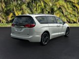 Used 2020 Chrysler Pacifica Touring-L w/ Advanced Safetytec Group image 5